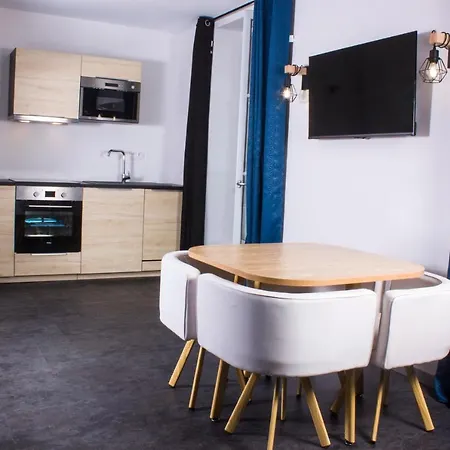 L'optimiste, Draps Compris Et Climatisation Sarlat