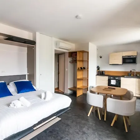 L'optimiste, Draps Compris Et Climatisation